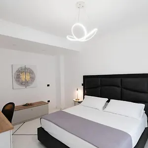 Hotel Real Chiaia Mergellina, Neapel