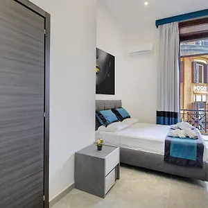 Gasthof Irooms Garibaldi, Neapel